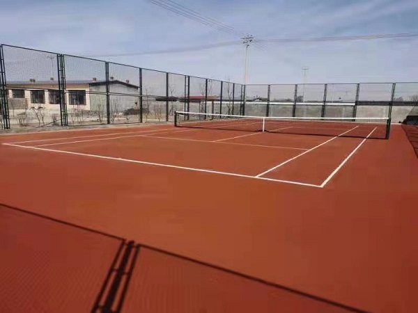 金河鎮(zhèn)農(nóng)民網(wǎng)球場施工完成現(xiàn)場圖