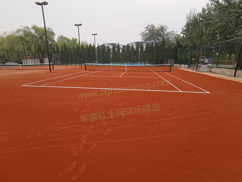 臨汾市紅土網(wǎng)球場正式修建完工